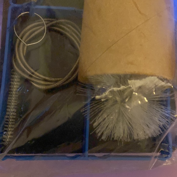 Nwot Camelbak cleaning kit - Picture 4 of 6